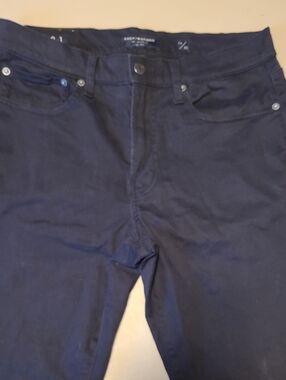 Lucky Band Size 32 X 29 Black 5 Pocket Style Zip & Button Fly Jeans.